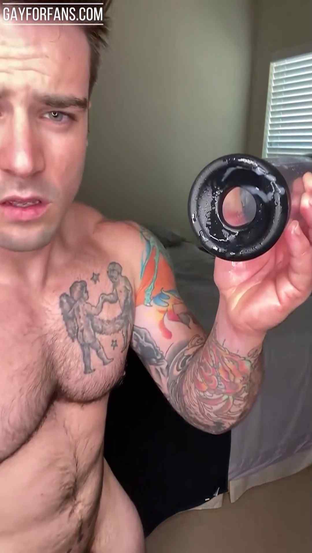 Straight Guy Jordan Using A Cock Pump And Jerking Off – JordanxBrandt